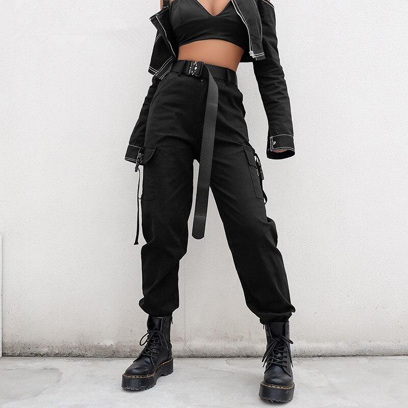 Black cargo pants outfit