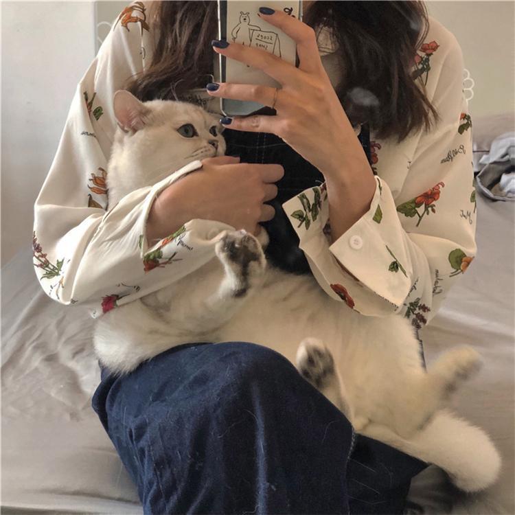 Flower Print Shirt | Boho-Chic Floral Tee for a Fresh Instagram-Ready Look