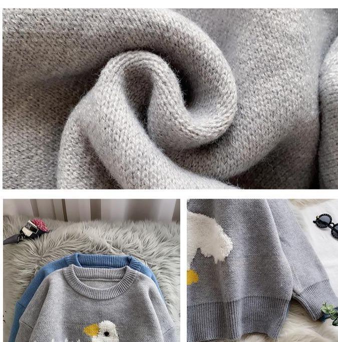 Duck Sweater - Aesthetic Clothing
